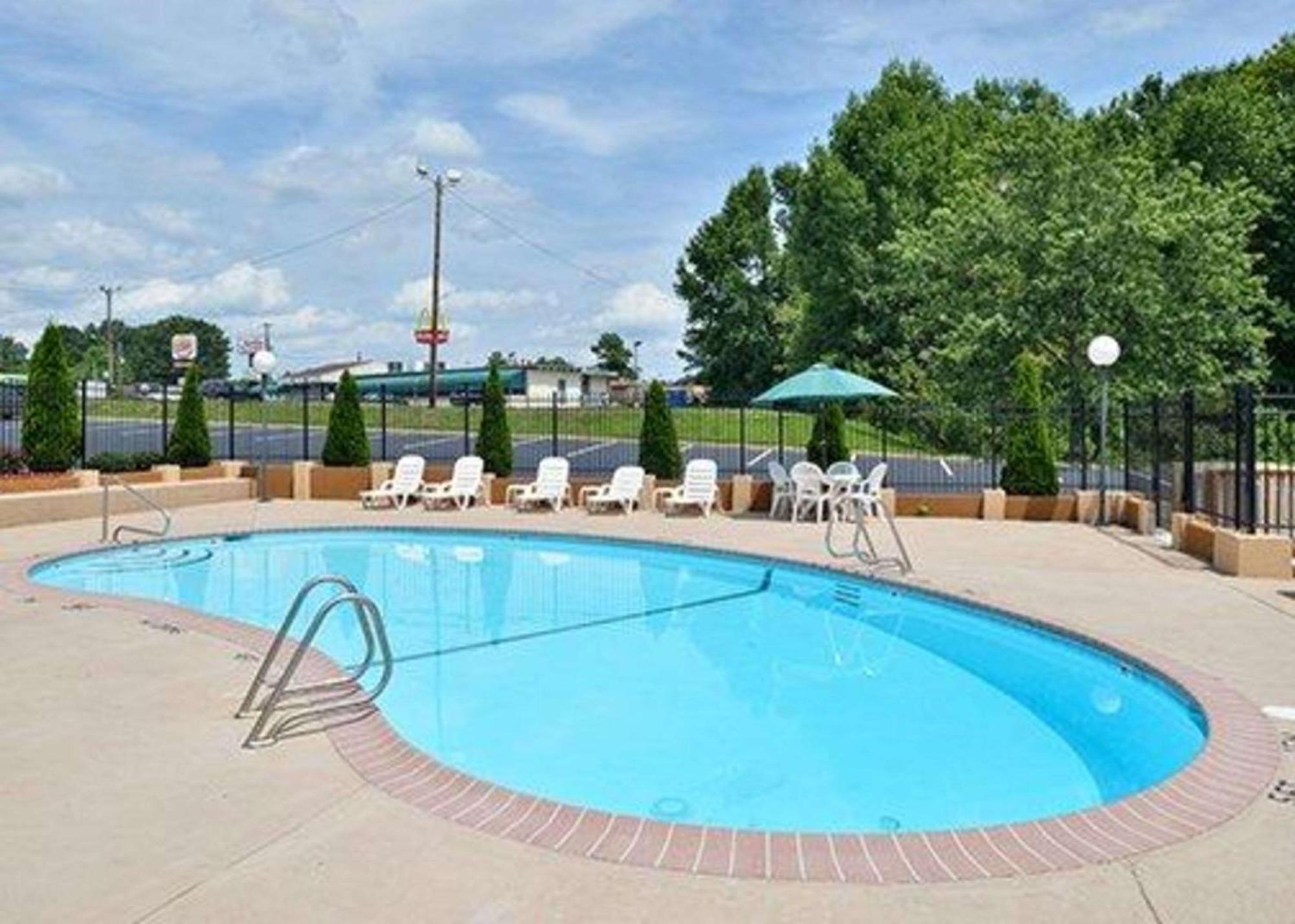 Quality Inn Asheboro South Exteriér fotografie